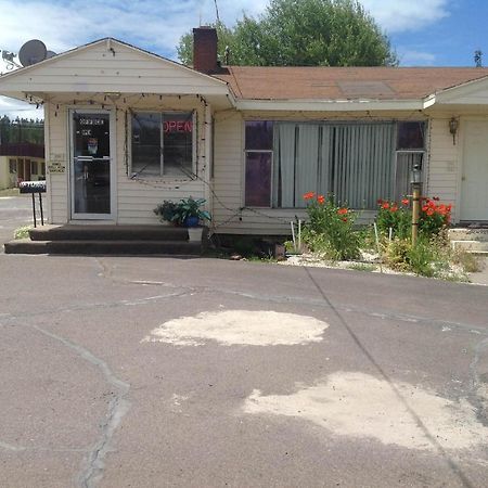 Budget Inn Motel Chemult Exterior foto