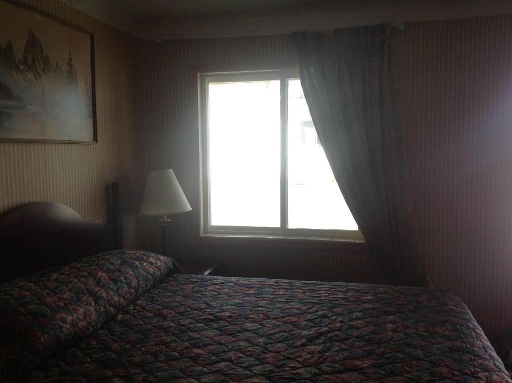 Budget Inn Motel Chemult Exterior foto