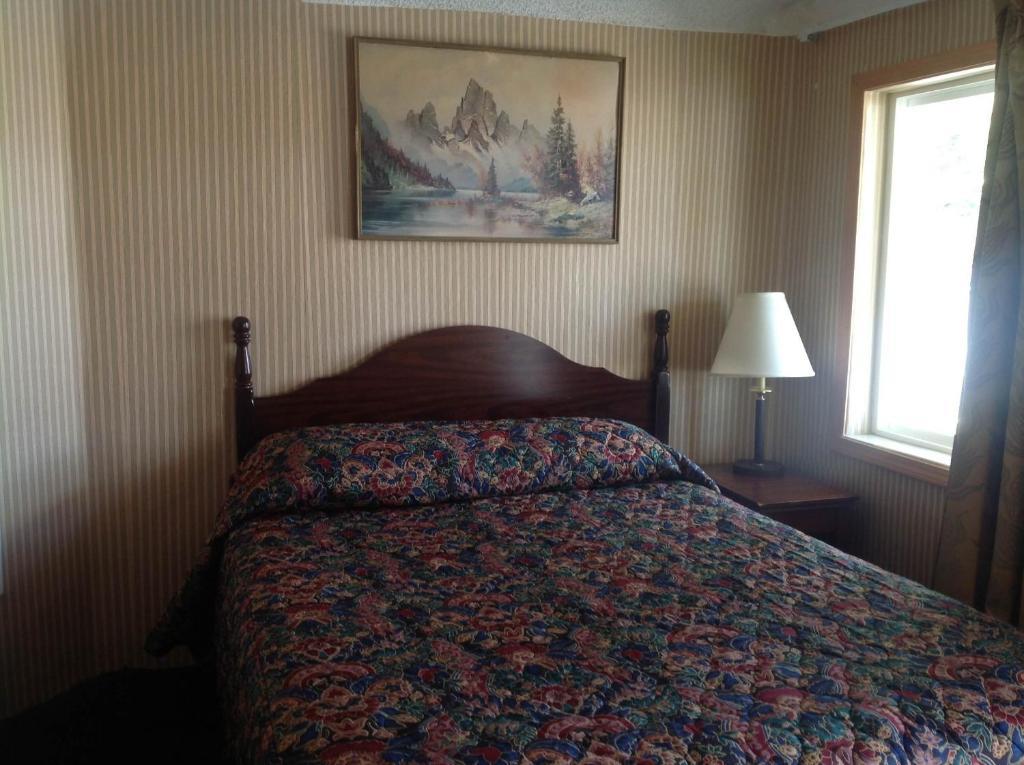 Budget Inn Motel Chemult Quarto foto