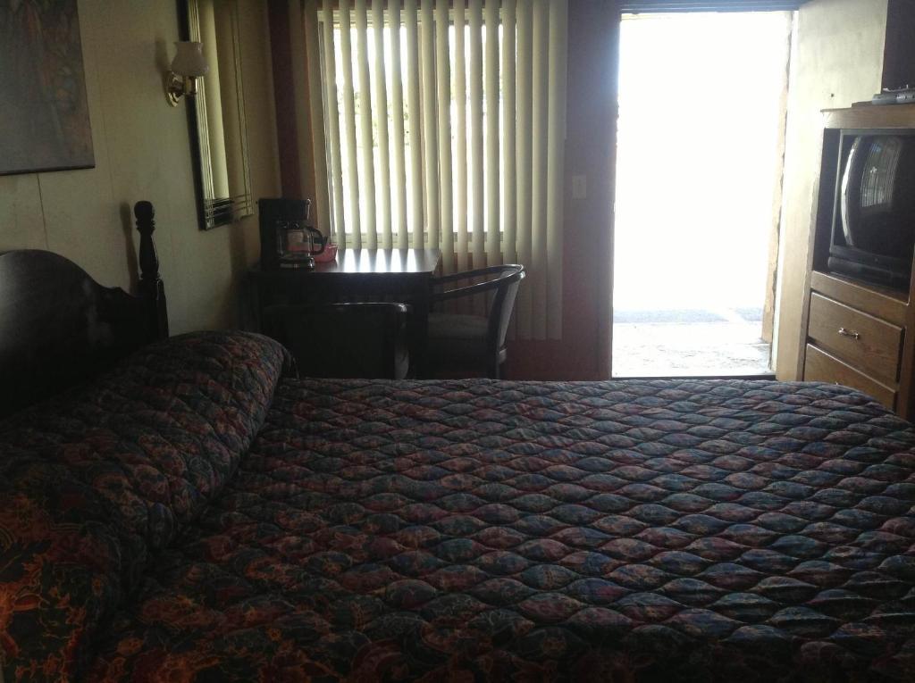 Budget Inn Motel Chemult Exterior foto